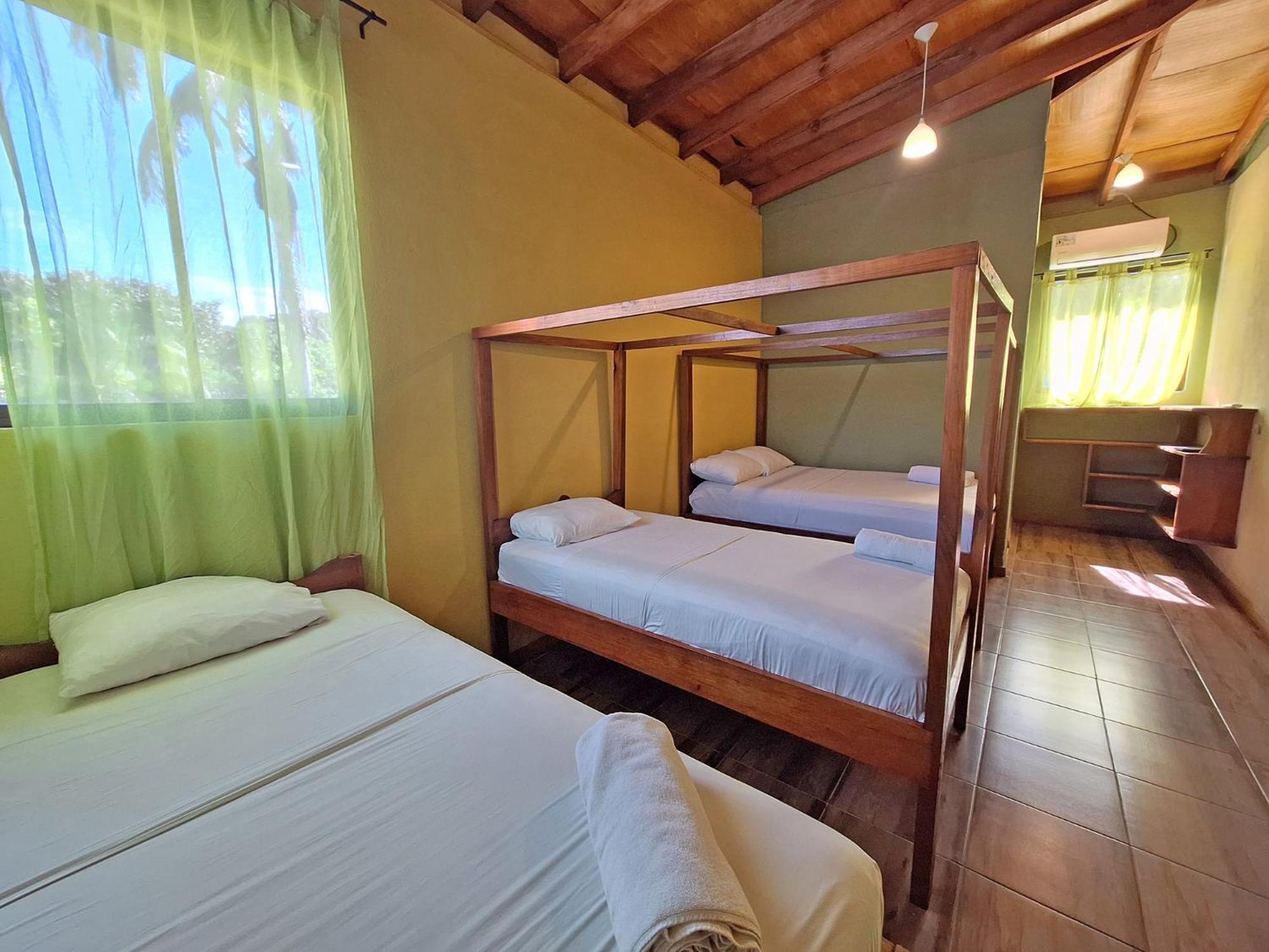 Infiniti Hotel Puerto Viejo de Talamanca Kültér fotó